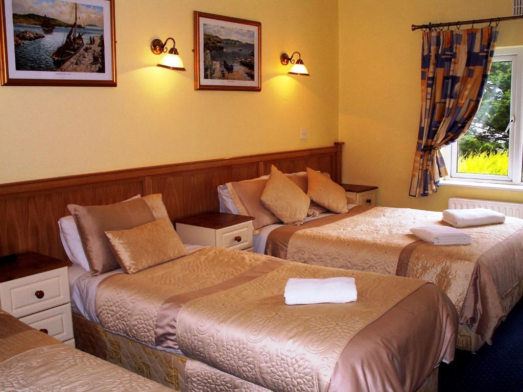 Teach Na Coiribe B&B Castlegar Ruang foto