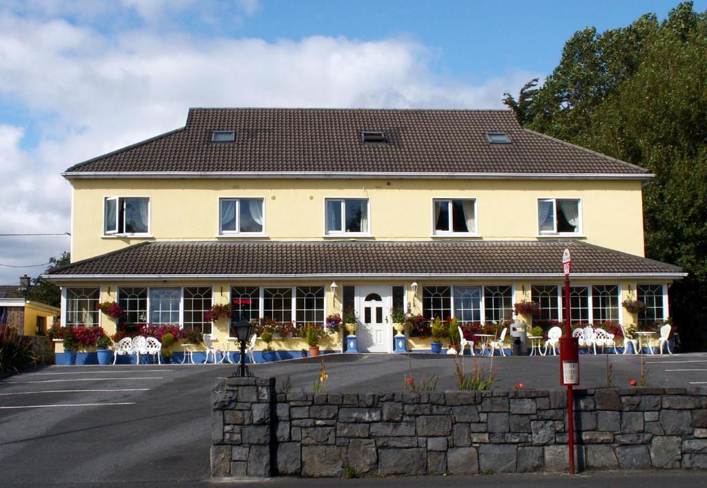 Teach Na Coiribe B&B Castlegar Bagian luar foto