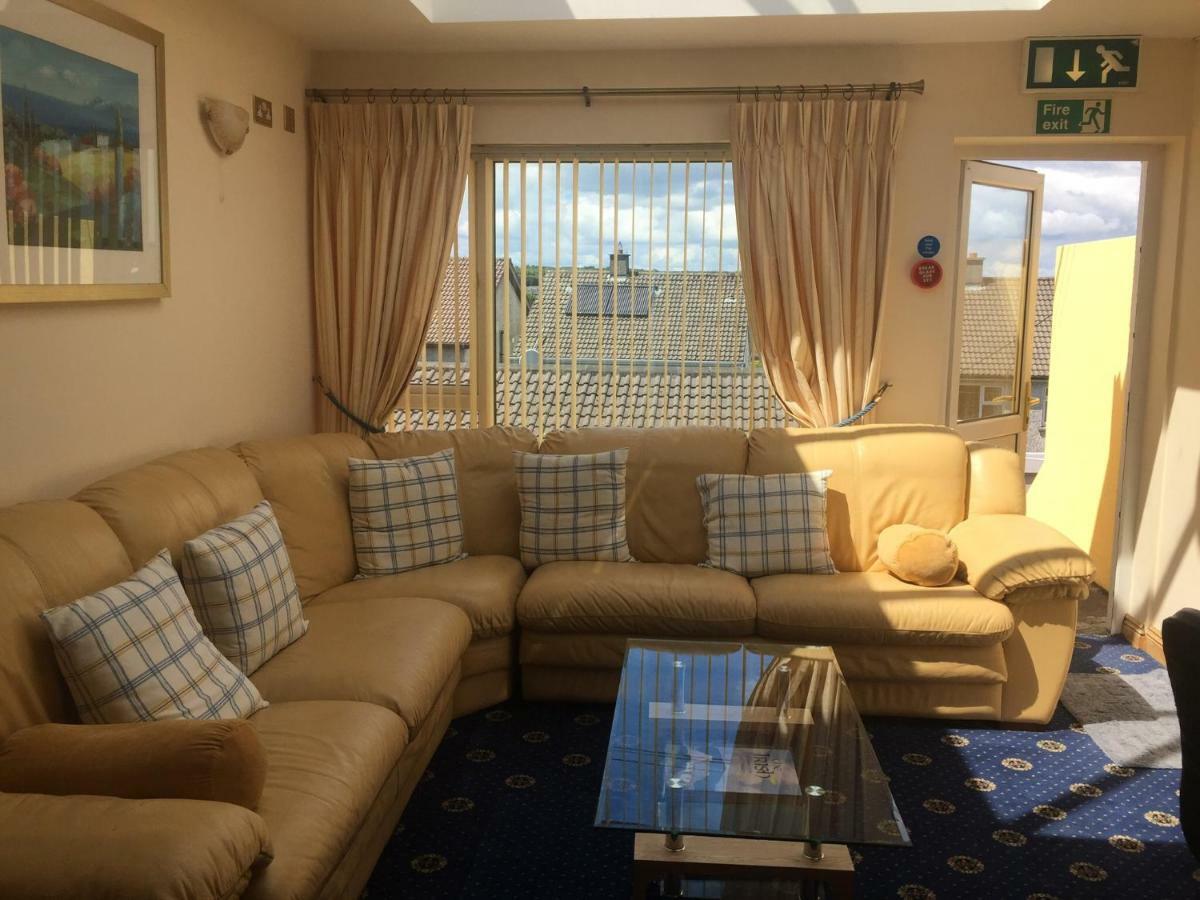 Teach Na Coiribe B&B Castlegar Bagian luar foto